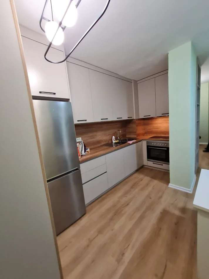 Tirane, jepet me qera apartament 2+1+Ballkon Kati 5, 94 m² 190.000 € (GLOBE RRUGA E KAVAJES)