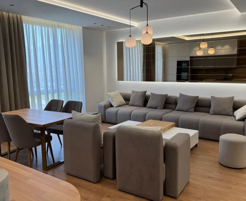 Tirane, jepet me qera apartament 1+1 Kati 6, 76 m² 700 € (Rruga Filip Jano)