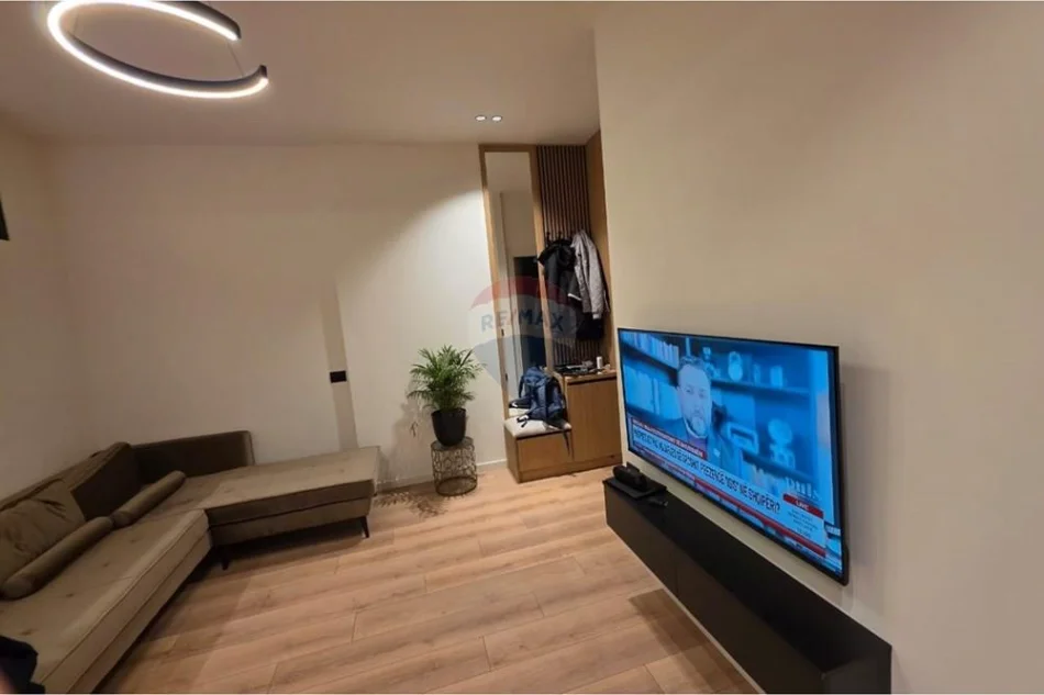 Tirane, shitet apartament 1+1 , 49 m² 119.900 € (Eduart Mano)