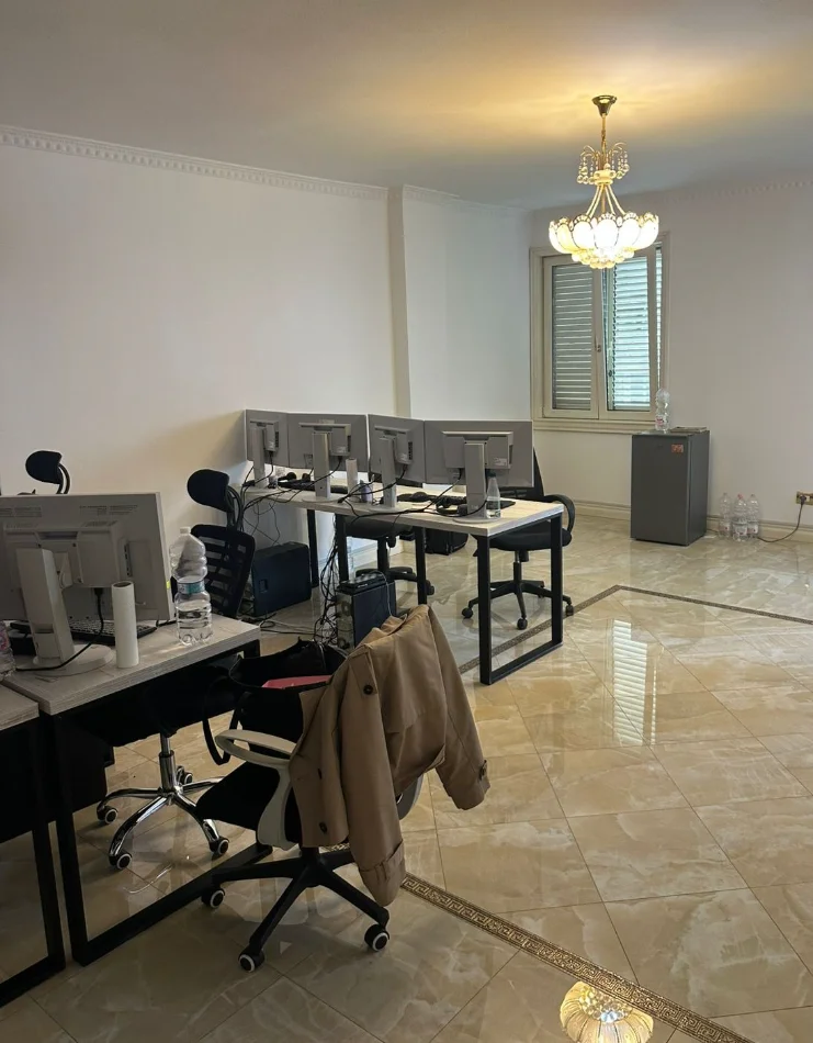 Tirane, jepet me qera zyre , 110 m² 1.000 € 