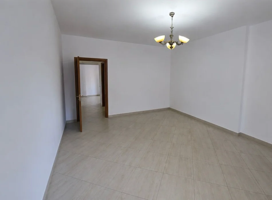 Tirane, shitet apartament 2+1 , 112 m² 270.000 € 