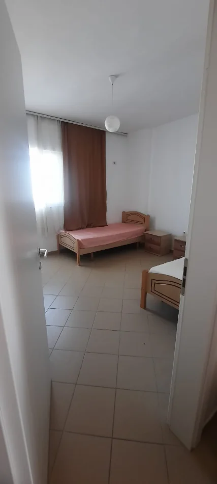 Tirane, jepet me qera apartament 2+1+Ballkon Kati 10, 70 m² 480 € (Don Bosko)