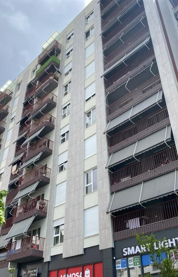 Tirane, shitet apartament 1+1+Ballkon , 66 m² 105.000 € 