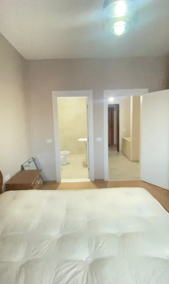 Tirane, jepet me qera apartament 2+1 Kati 2, 95 m² 600 € (Rruga e Dibres)