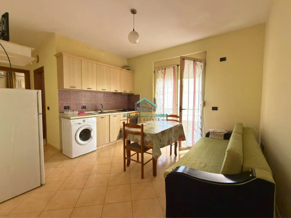 Vlore, shitet apartament 1+1+Ballkon Kati 3, 84 m² 147.000 € (Lungomare, vlore)