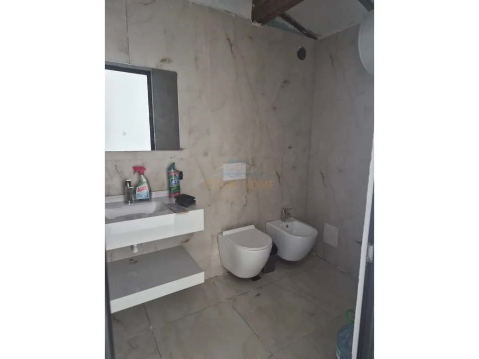 Tirane, shitet apartament 1+1 Kati 6, 66 m² (Tajvani)