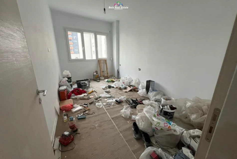 Tirane, jepet me qera zyre Kati 4, 140 m² 840 € (River Residence)