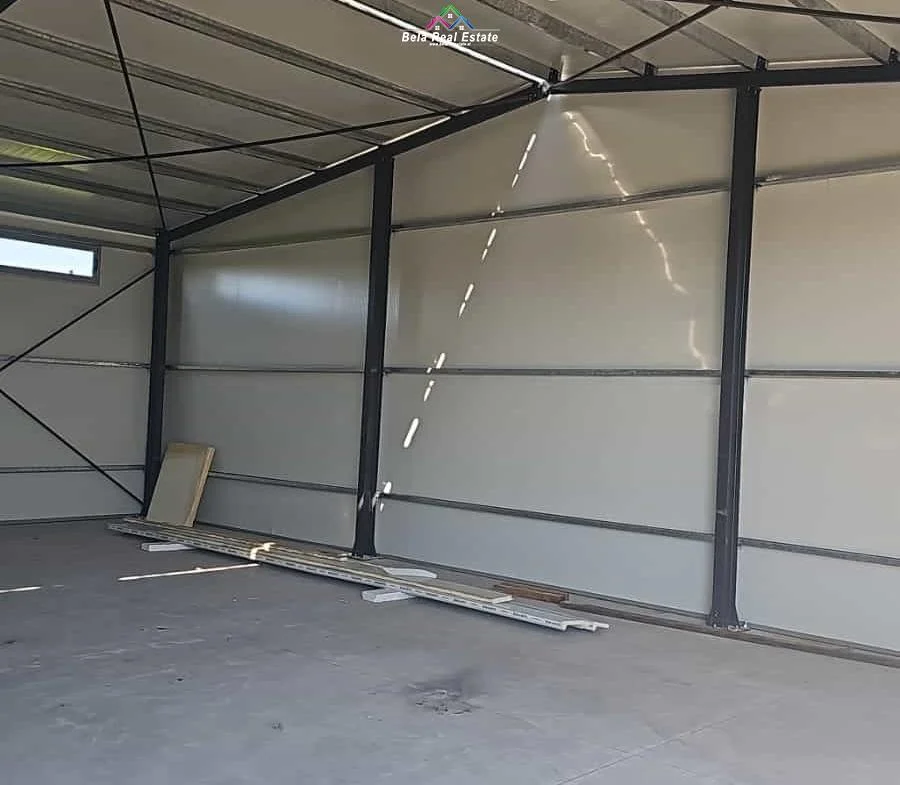 Tirane, jepet me qera magazine Kati 0, 310 m² 950 € (univers city)