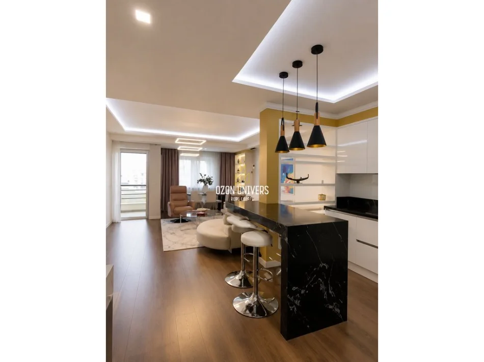 Tirane, shitet apartament 2+1+Ballkon Kati 3, 120 m² 360.000 € (Liqeni i Thatë)