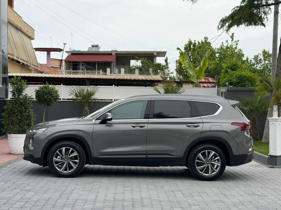 Fier, shes makine HYUNDAI SANTAFE-2.0D DIESEL-SAPO ARDHUR-ME DOGAN-SUPER GJENDJE-NDERROHET Nafte, gri metalizato automatik Klima 1.430.000 km 18.500 €