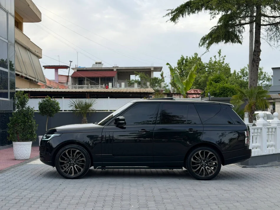 Fier, shes makine RANGE ROVER VOGUE-4.4 DIESEL SDV8-LOOK 2020-PANORAMA-FULL OPTIONS-NDERROHET Nafte, e zeze Klima 262.000 km 25.000 €
