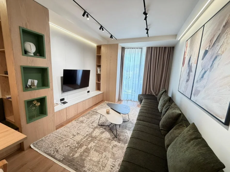 Tirane, jepet me qera apartament 1+1 Kati 10, 70 m² 1.080 € (rruga Mine Peza)