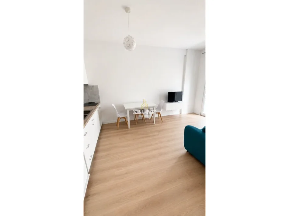 Tirane, jepet me qera apartament 1+1+Ballkon Kati 3, 60 m² 400 € (Univers City Residence, pranë QTU-së)