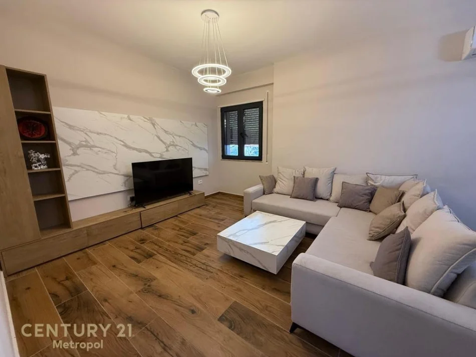 Tirane, shes apartament 2+1 Kati 2, 107 m² 220.000 € (Unaza e Re)