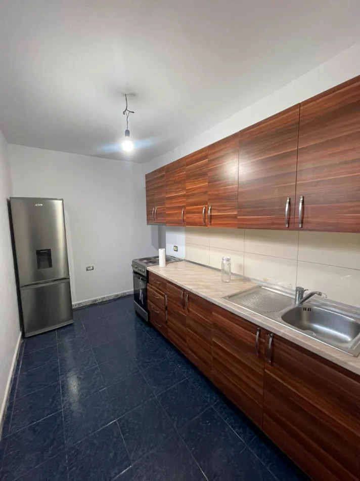 Tirane, shitet apartament 2+1 , 70 m² 150.000 € (pranë Rrugës së Durrësit)