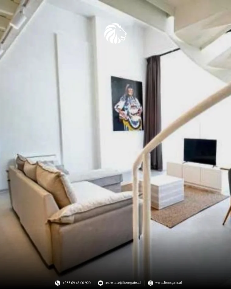Tirane, jepet me qera apartament duplex Dublex Kati 0, 270 m² 2.500 € 