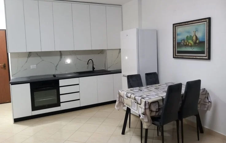 Tirane, jepet me qera apartament 1+1 , 63 m² 400 € 