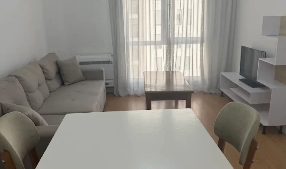 Tirane, jepet me qera apartament 1+1 Kati 3, 550 € 