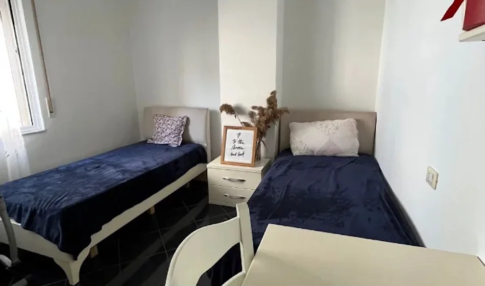 Tirane, jepet me qera apartament 2+1 Kati 2, 103 m² 500 € 