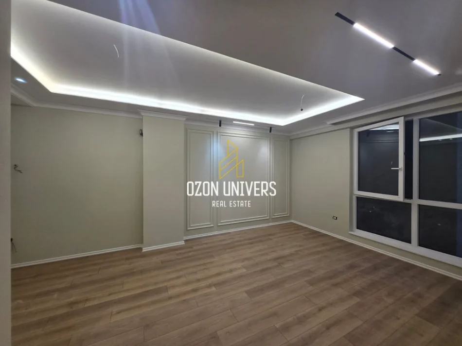 Tirane, jepet me qera apartament 1+1+Ballkon Kati 2, 67 m² 600 € (Komuna e Parisit)