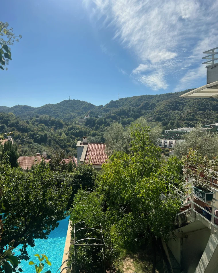 Tirane, jepet me qera Vile Vile 2 Katshe Kati 2, 461 m² 
