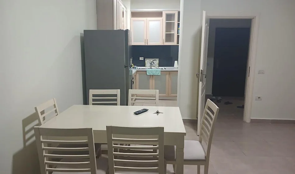 Tirane, jepet me qera apartament 2+1 Kati 8, 90 m² 500 € (Shefqet Kuka)