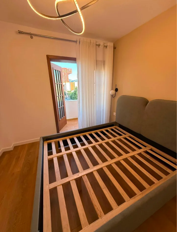 Tirane, shitet apartament 3+1 , 123 m² 327.000 € (123)