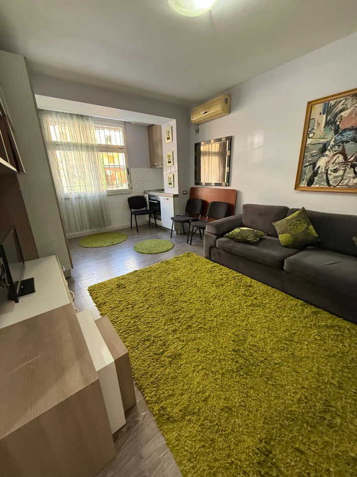 Tirane, shitet garsonier 1+1 Kati 1, 39 m² 125.000 € (Myslym Shyri)
