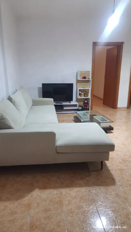 Tirane, jepet me qera apartament 2+1 Kati 9, 100 m² 590 € (rruga Dritan Hoxha)