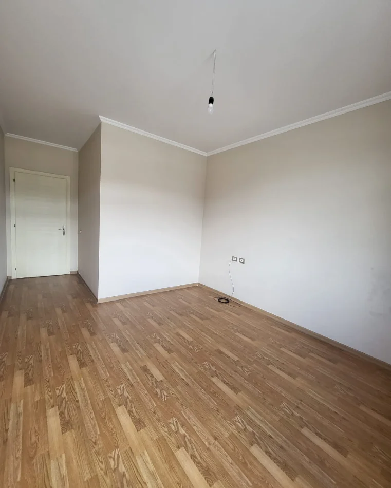Tirane, jepet me qera , 130 m² 700 € (Astir)
