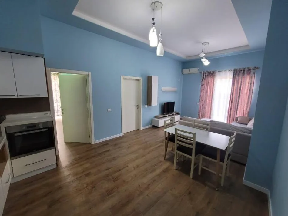Tirane, jepet me qera apartament 2+1+Ballkon Kati 5, 84 m² 450 € (Fresk/Rr.Muhamet Deliu)