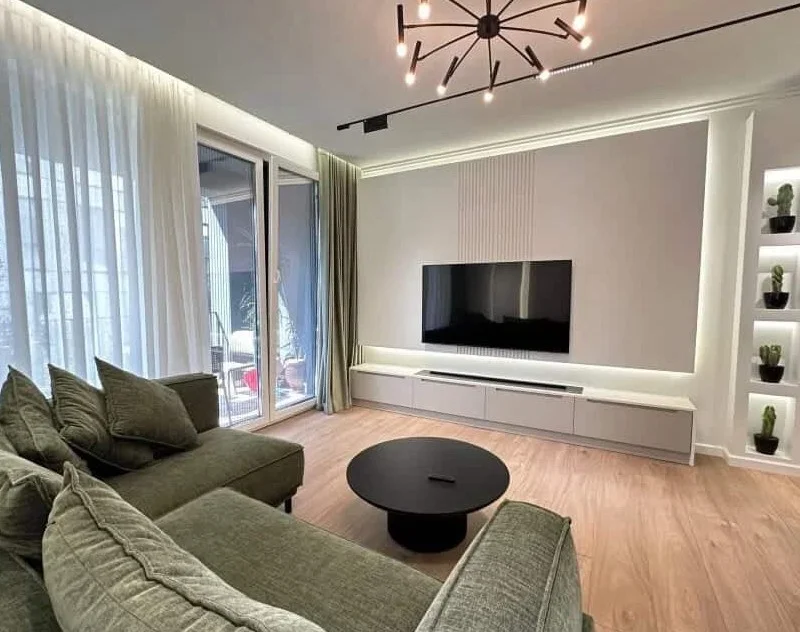 Tirane, jepet me qera apartament 3+1 , 120 m² 2.000 € 