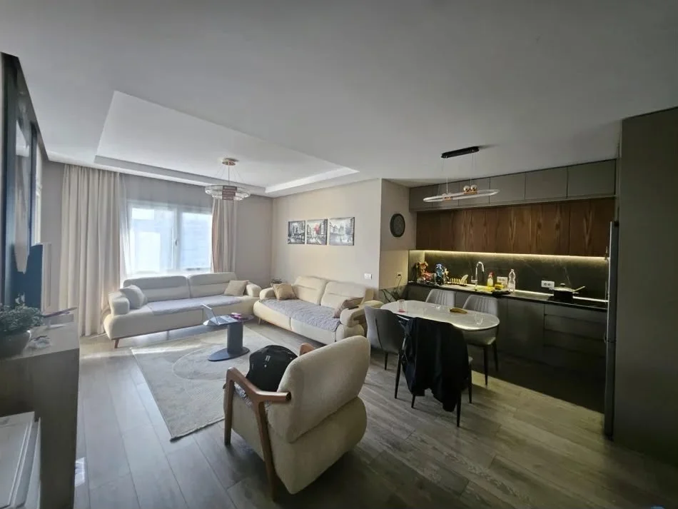 Tirane, jepet me qera apartament 2+1+Ballkon Kati 6, 105 m² 750 € (Rruga Dritan Hoxha)