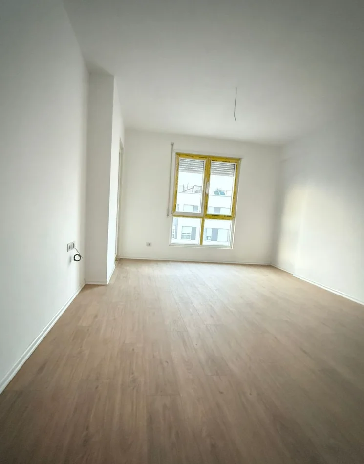 Tirane, shitet apartament 1+1 , 64 m² 120.000 € 