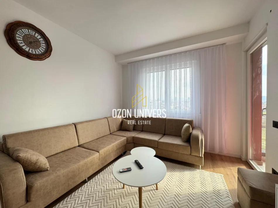 Tirane, jepet me qera apartament 1+1+Ballkon Kati 5, 69 m² 400 € (Paskuqan)