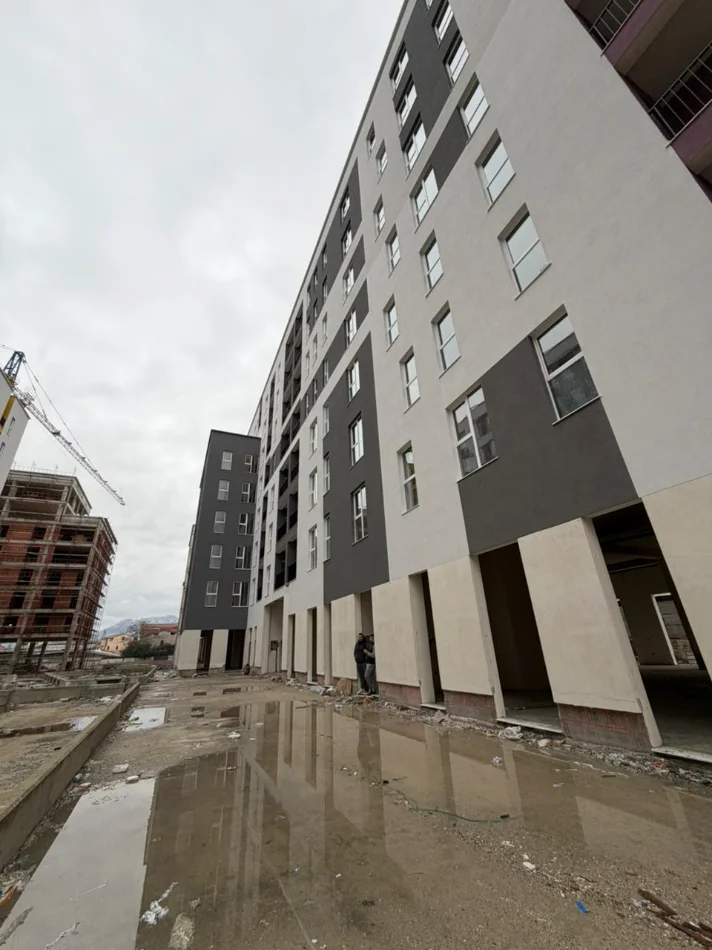 Tirane, shitet apartament 2+1 , 87 m² 126.600 € 