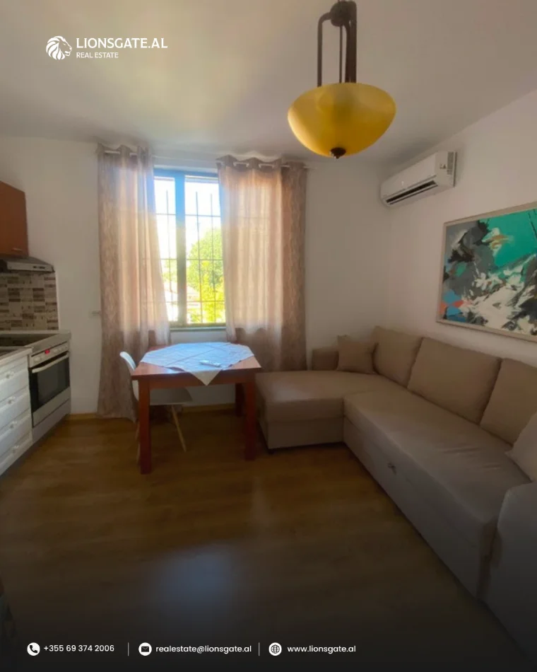 Tirane, jepet me qera apartament 1+1 , 55 m² 650 € 