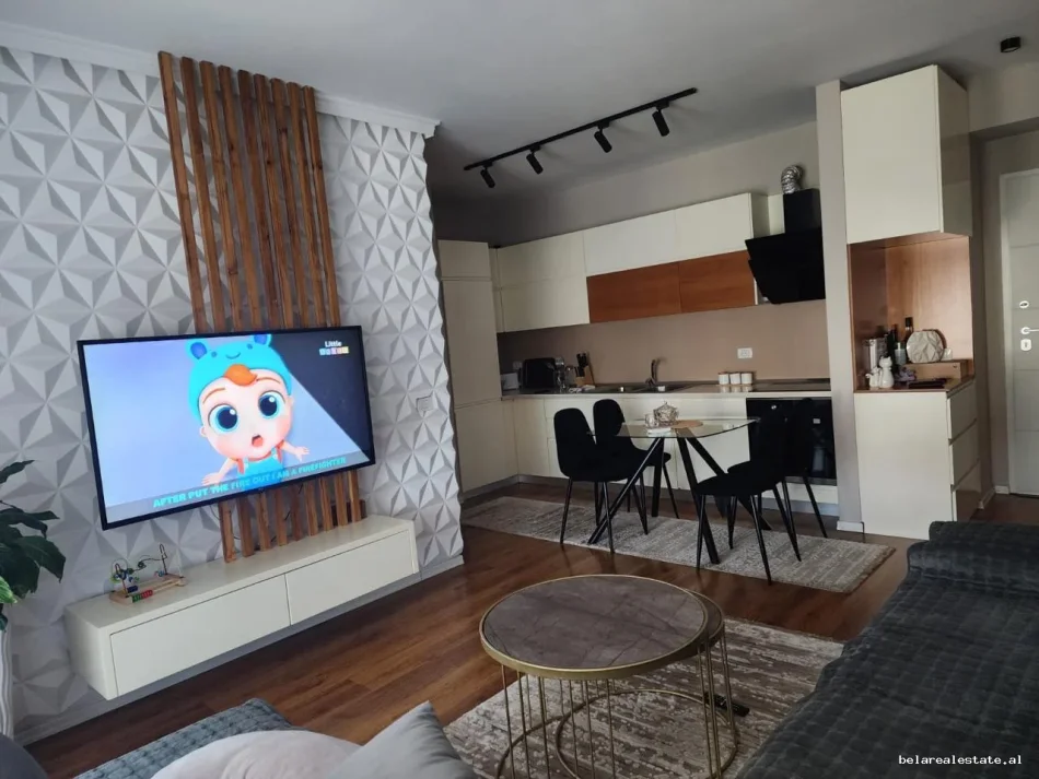 Tirane, jepet me qera apartament 2+1+Ballkon Kati 3, 95 m² 1.000 € (Don Bosko)