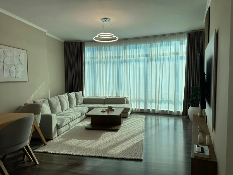 Tirane, jepet me qera apartament 1+1 Kati 3, 70 m² 600 € (Casa Italia)