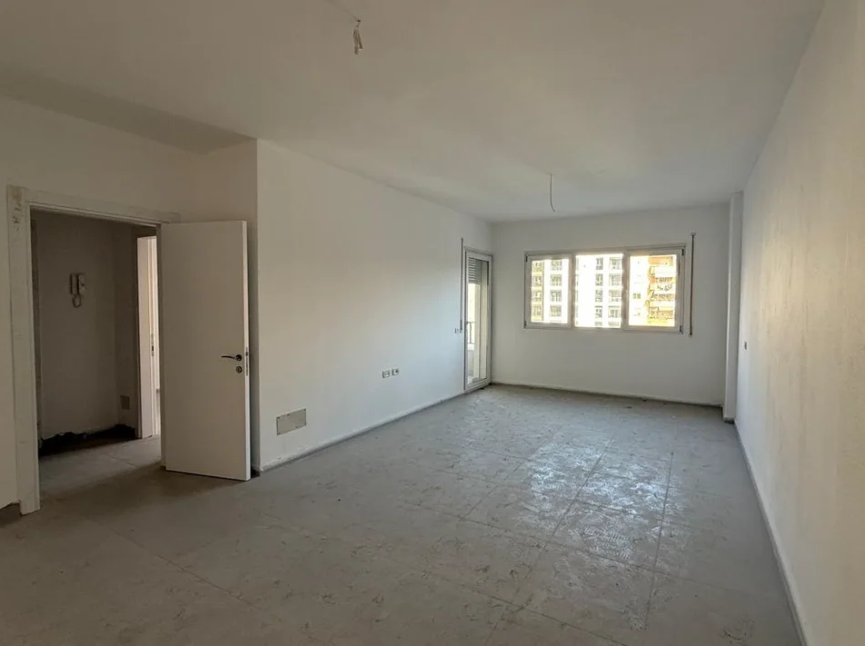 Tirane, shitet apartament 1+1 Kati 3, 73 m² 210.714 € 