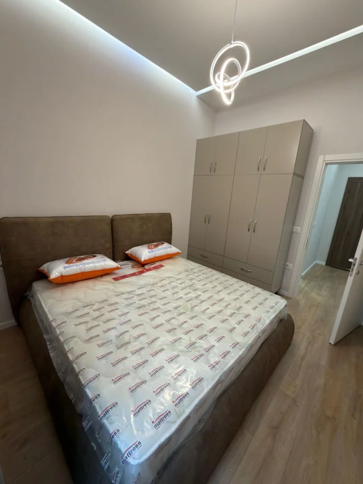 Tirane, jepet me qera apartament 1+1+Ballkon Kati 2, 60 m² 500 € (ASTIR)