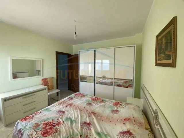 Durres, jepet me qera apartament 3+1+BLK Kati 7, 130 m² 500 Euro (Vollga, Durrës)