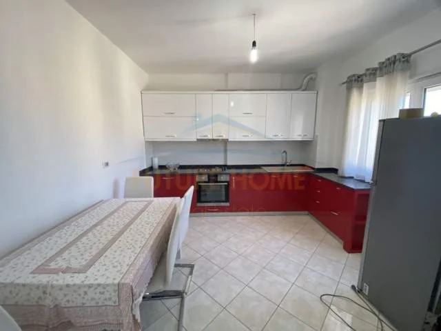 Durres, jepet me qera apartament 3+1+BLK Kati 7, 130 m² 500 Euro (Vollga, Durrës)