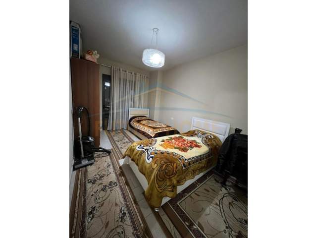 Tirane, shes apartament 2+1+BLK Kati 2, 107 m² 96.000 Euro (rruga 3 deshmoret)