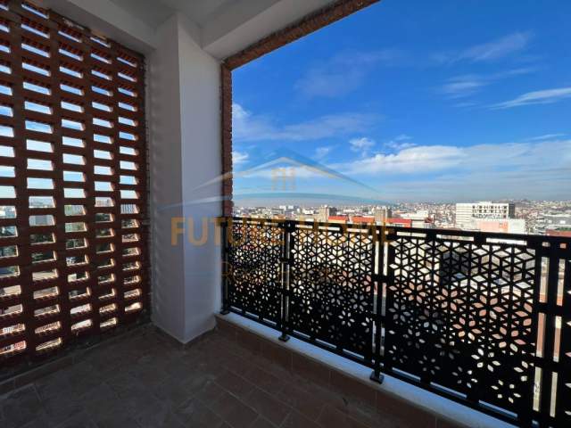 Tirane, shitet apartament 2+1+BLK Kati 8, 101 m² 120.000 Euro (Shkolla e bashkuar)