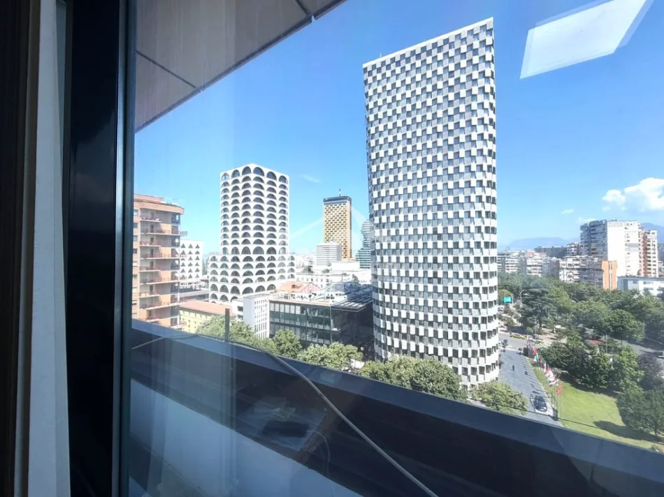 Tirane, jepet me qera zyre Kati 9, 61 m² 1.200 € (PRANË “TOPTANI SHOPPING CENTER”)