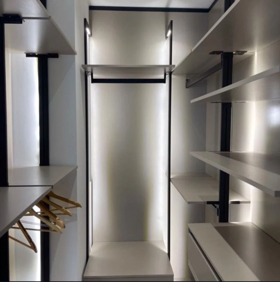 jepet me qera apartament Kati 8, 800 € (Bulevardi Zogu i Pare)