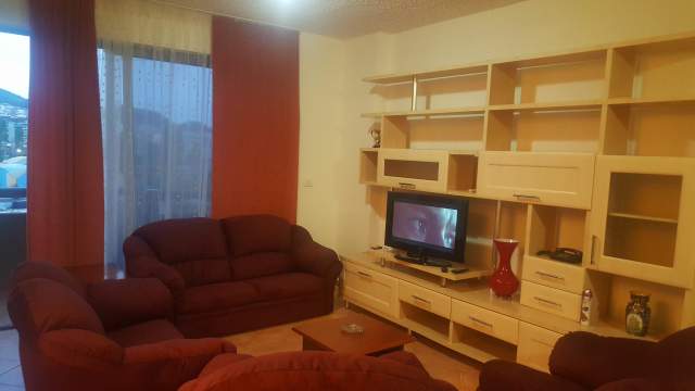 Tirane, jepet me qera apartament Kati 6, 120 m² 600 Euro (Rruga e Kosovareve)