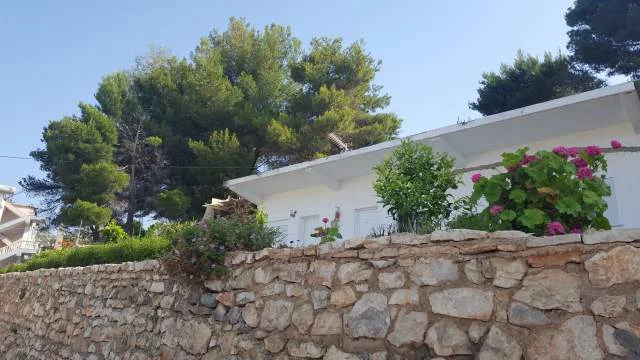 OKAZION! Sarande, garzionere plazhI 2500 leke/nata