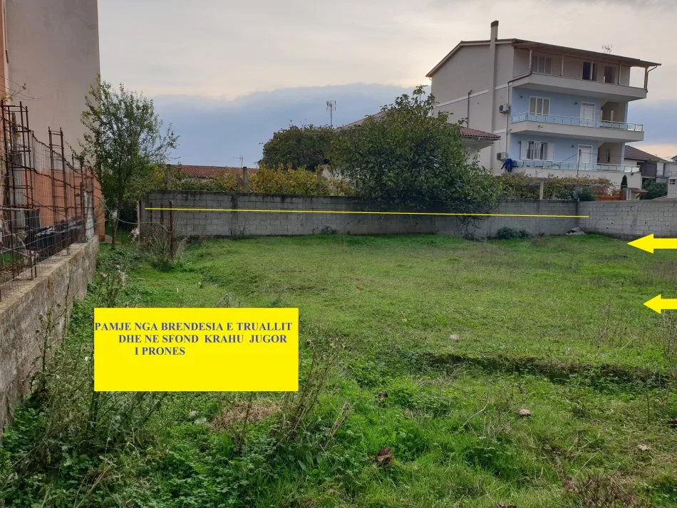 Tirane, Shitet Truall , sipërfaqe 500 m², Cmimi  55'000 € , në krahun e djathtë të Autostradës Tiranë-Durrës, në rrugën dytësore drejtimi i QTU-së, me kthim djathtas tek Skoda & Porsche Albania, rrethe 500m larg, ose 250m mbrapa mobileri Ardenos, Fushë-Mëzes Tiranë